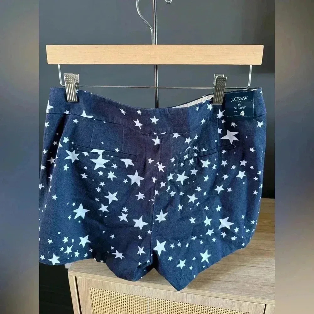 NWT • J. Crew Navy Star Print Women's 3.5 Shorts • 4 - Picture 4 of 5